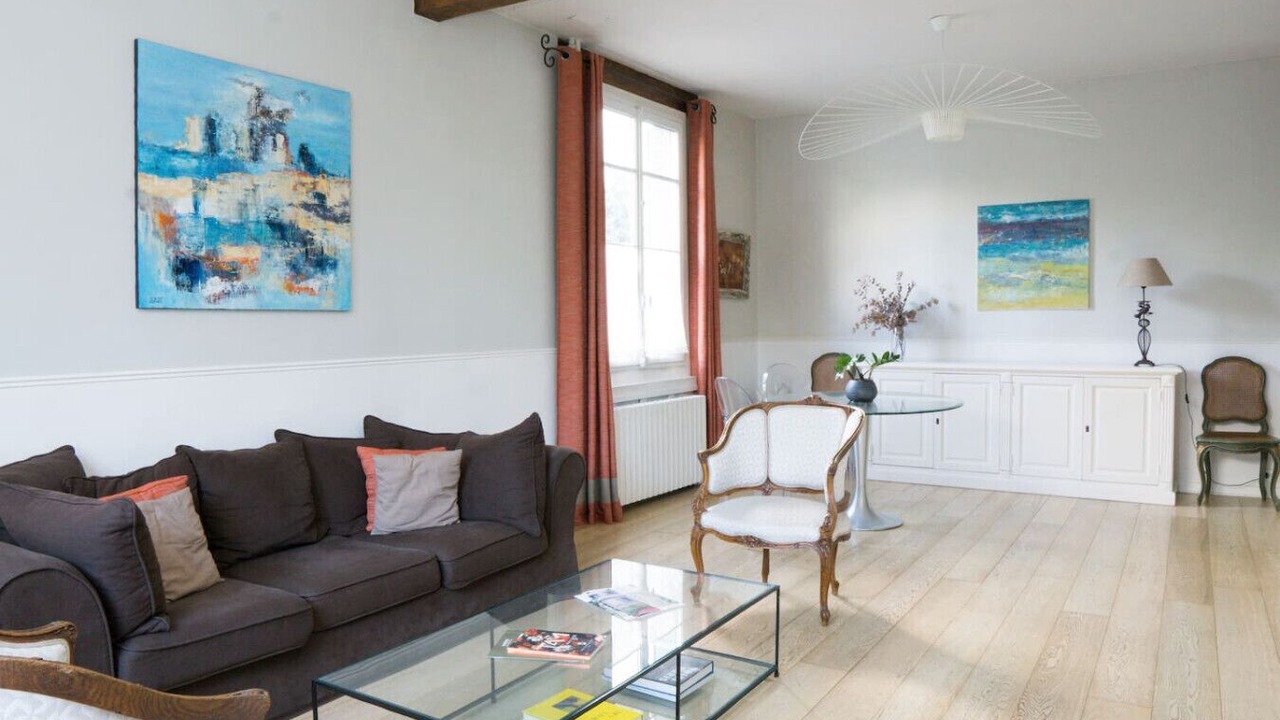 Photo of Livingroom in Rueil-Malmaison