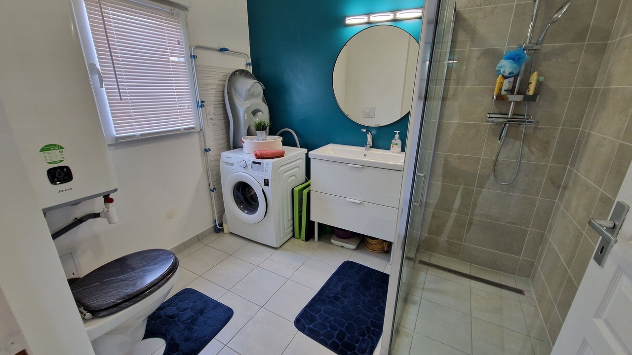 Photo of Bathroom in Cambronne-les-Clermont