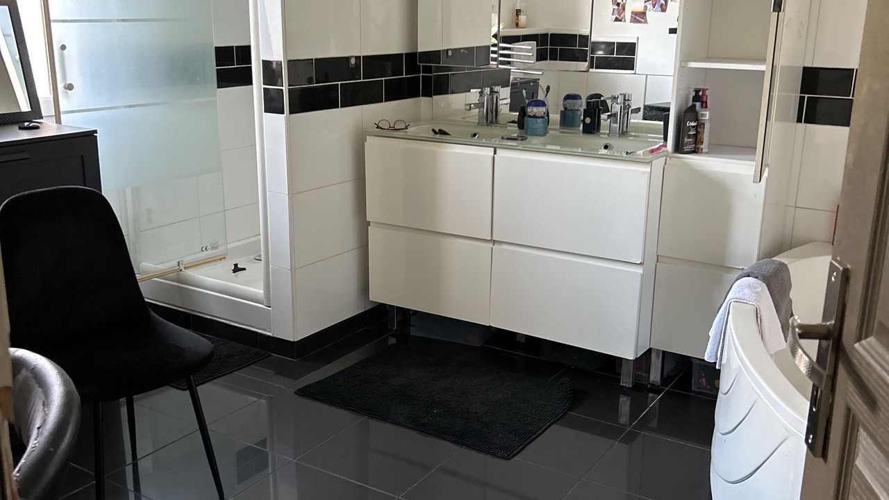 Photo of Bathroom in Fontaine-le-Bourg