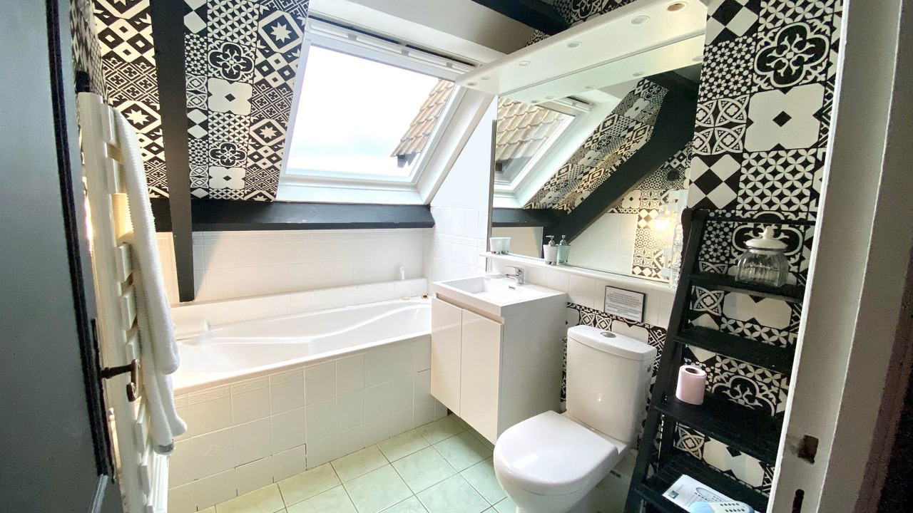 Photo of Bathroom in Saint-Josse