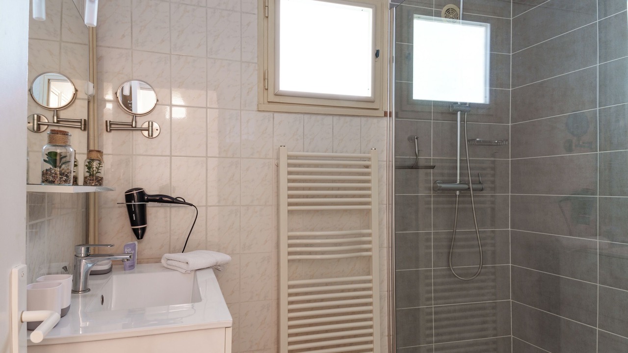 Photo of Bathroom in Joue-les-Tours