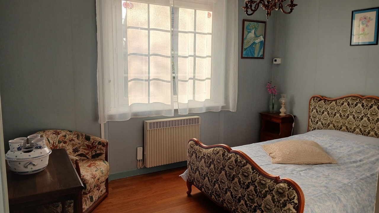 Photo of Bedroom in Rosny-sur-Seine