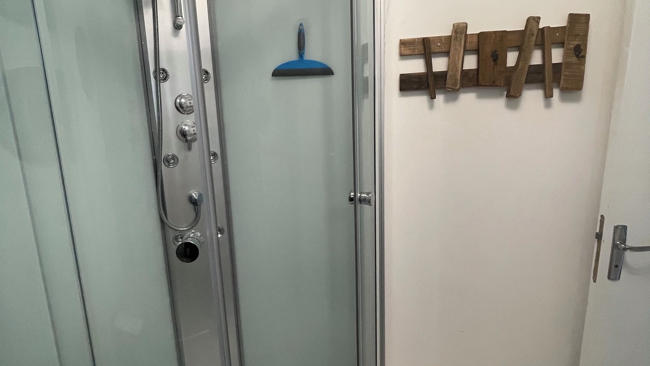 Photo of Bathroom in Moyenneville