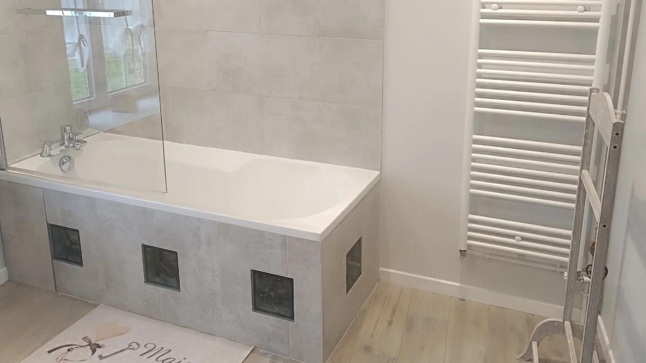 Photo of Bathroom in Saint-Cyr-sur-Morin