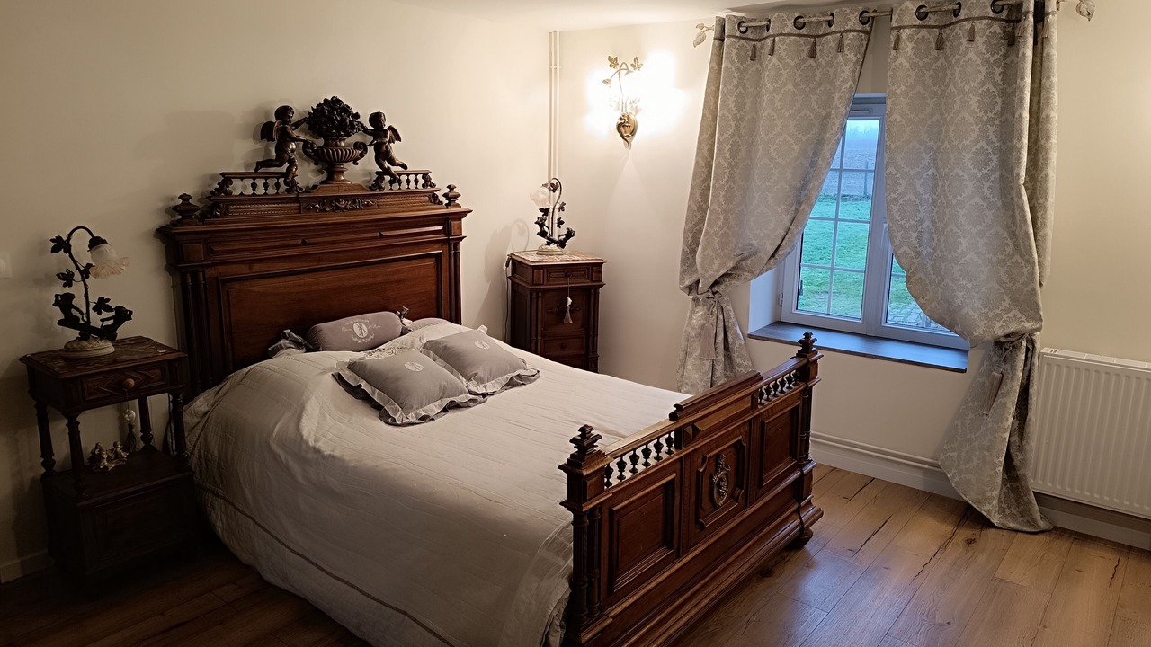 Photo of Bedroom in Saint-Cyr-sur-Morin