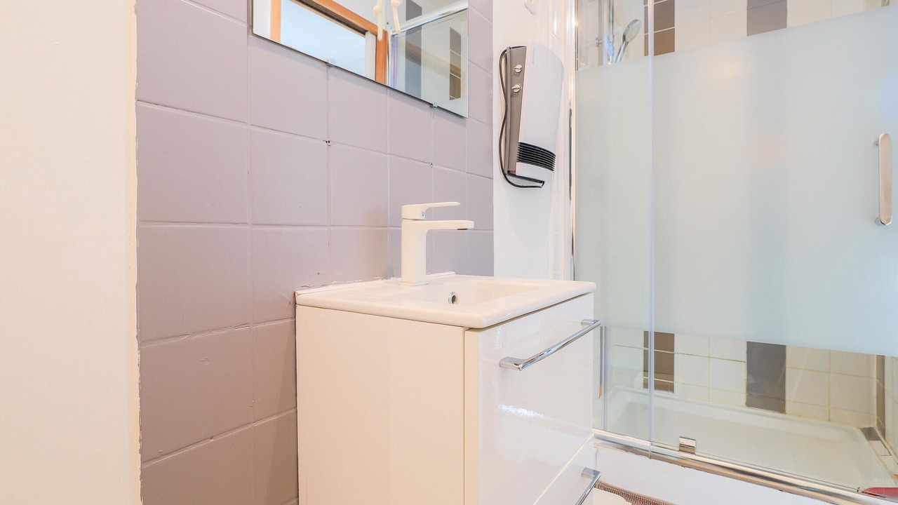 Photo of Bathroom in Saint-Josse