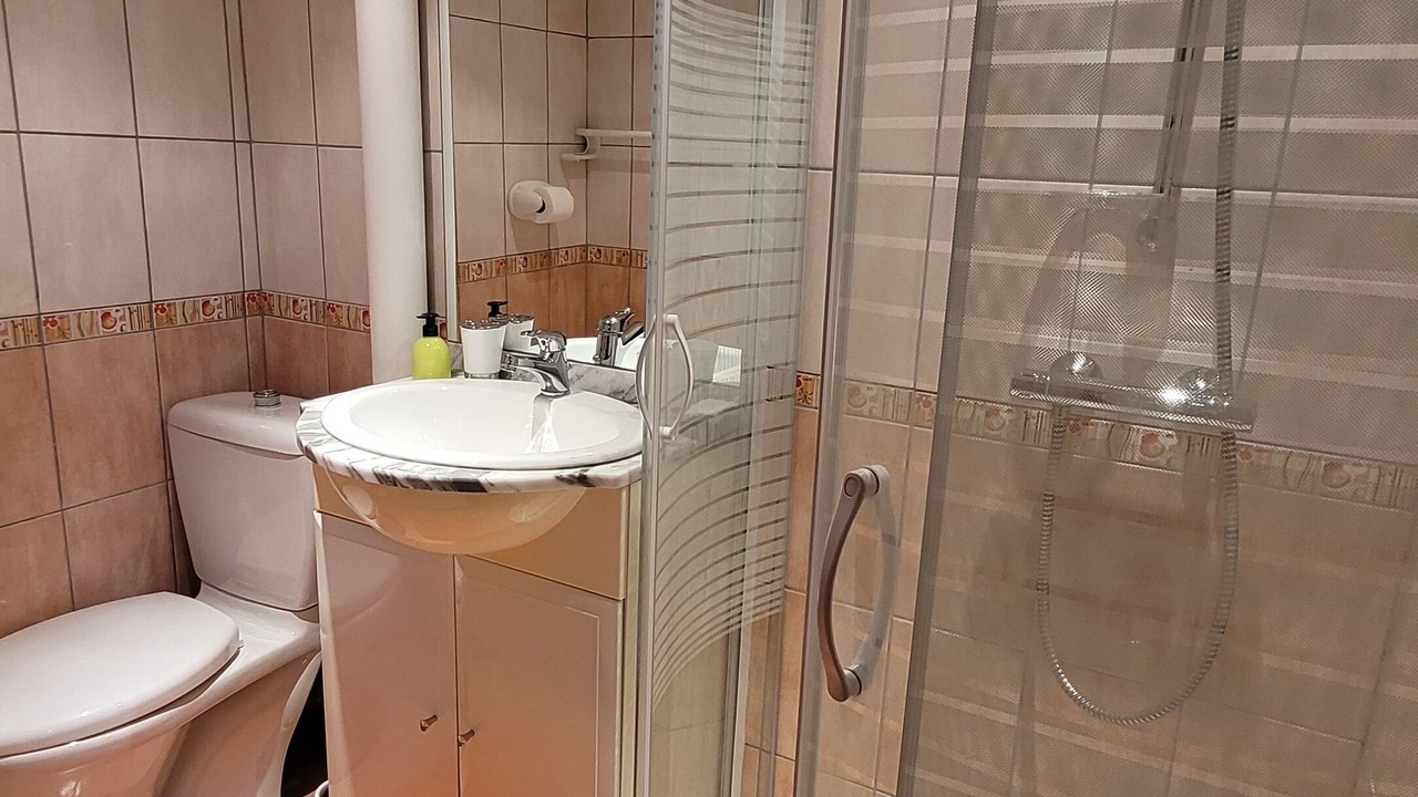 Photo of Bathroom in Aix-Villemaur-Palis