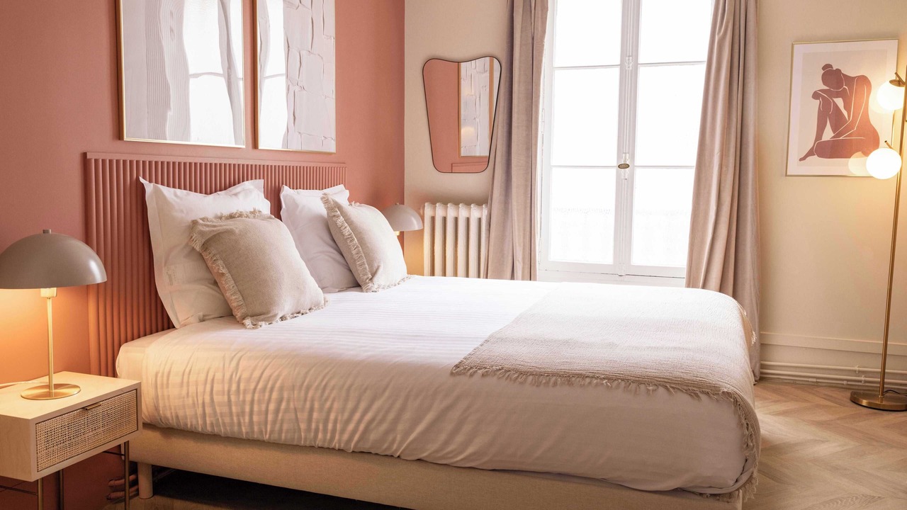 Photo of Bedroom in 15th Arrondissement