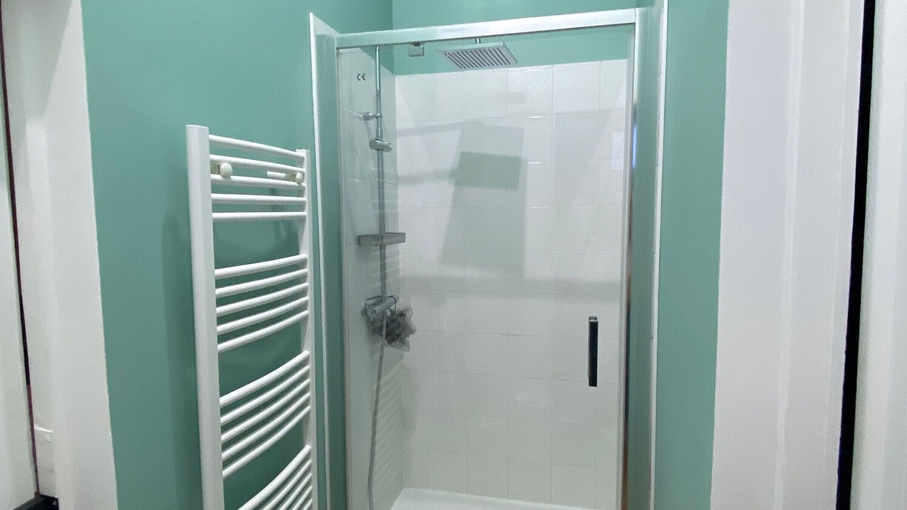 Photo of Bathroom in Loury