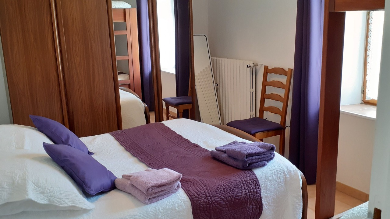 Photo of Bedroom in Sougeres-en-Puisaye