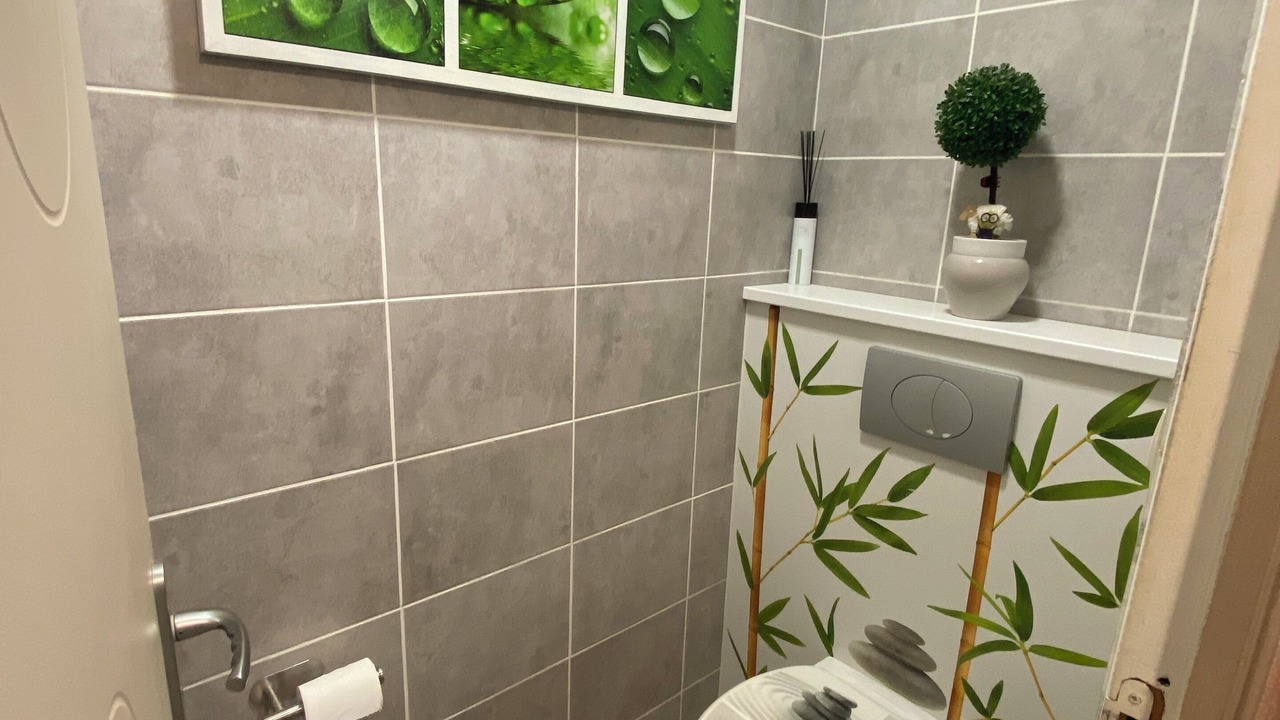 Photo of Bathroom in Herry