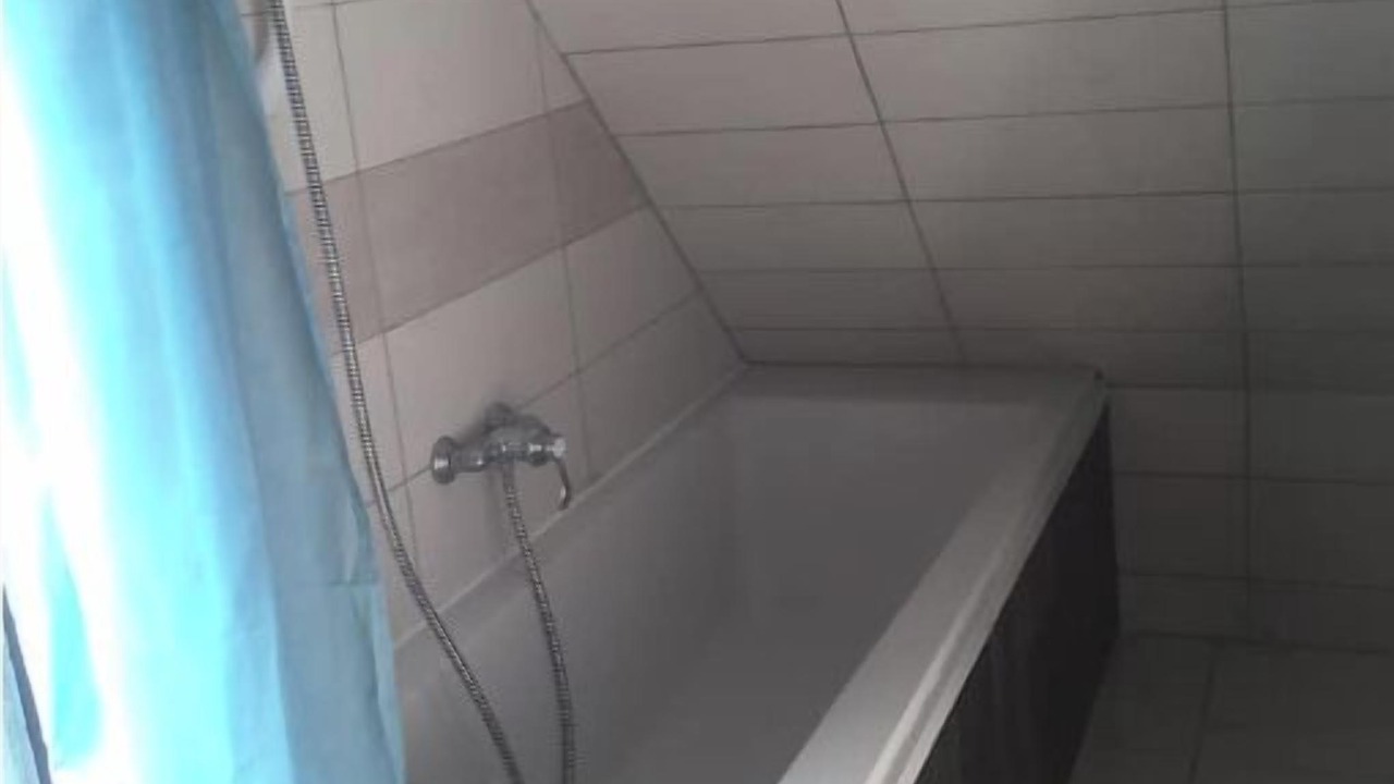 Photo of Bathroom in Maing