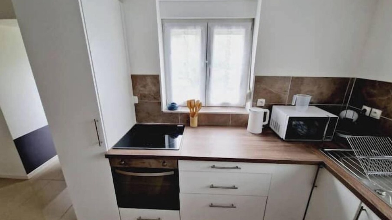 Photo of Kitchen in Maing