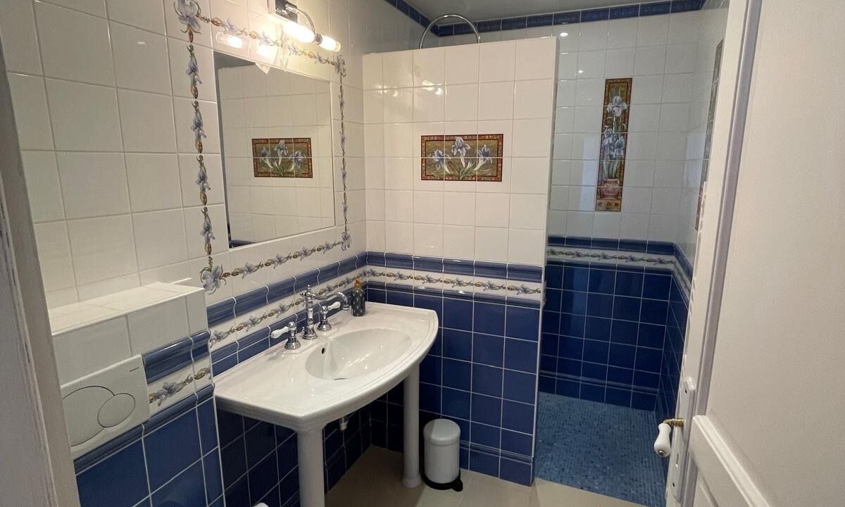 Photo of Bathroom in Villeneuve-le-Comte