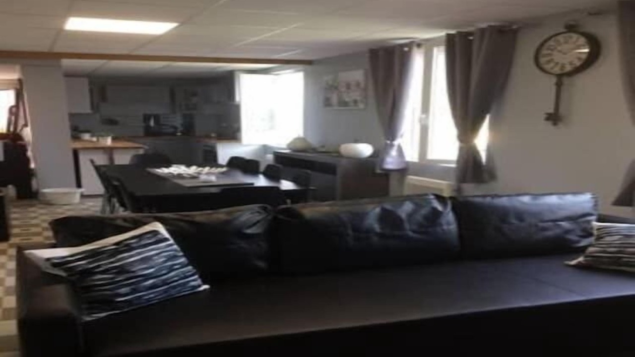 Photo of Livingroom in Signy-lAbbaye