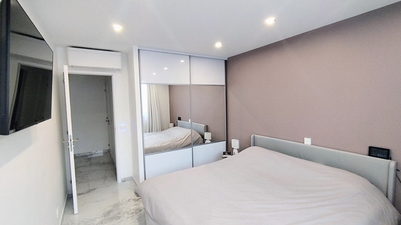 Photo of Bedroom in Levallois-Perret