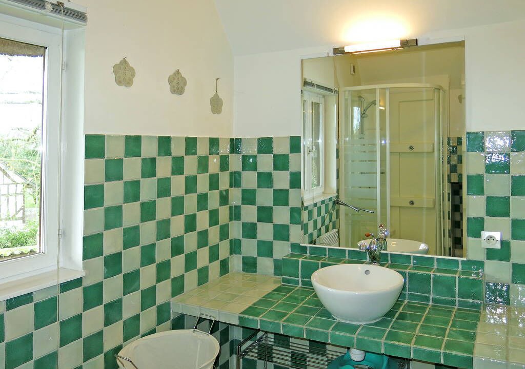 Photo of Bathroom in Arelaune-en-Seine