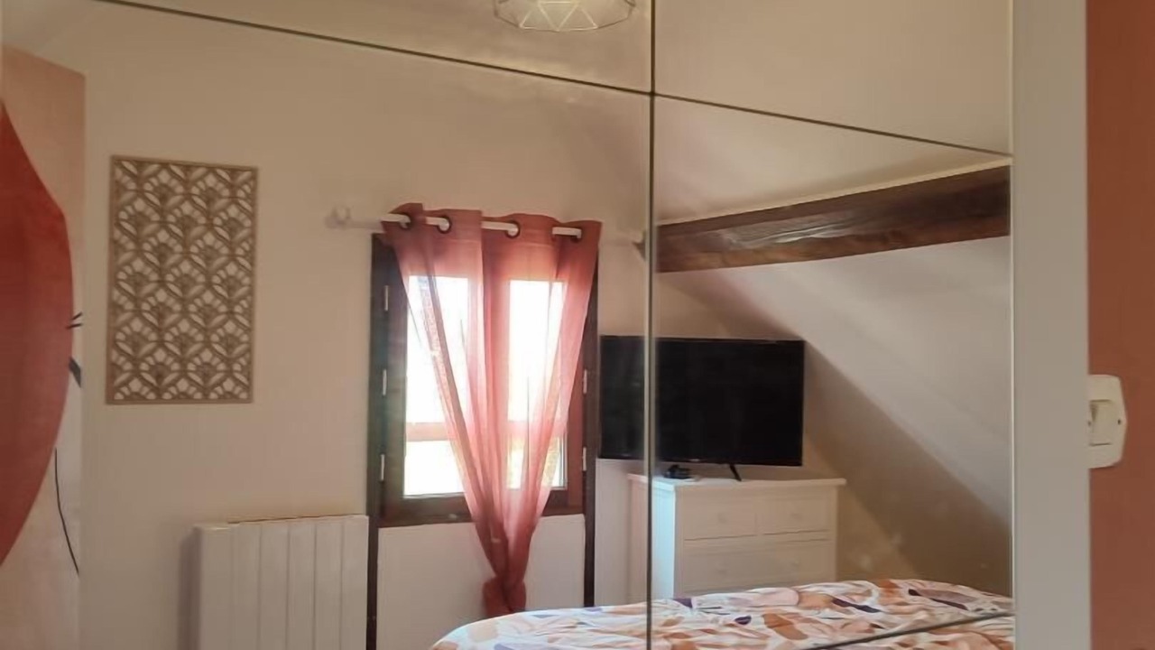 Photo of Bedroom in Cuverville-sur-Yeres