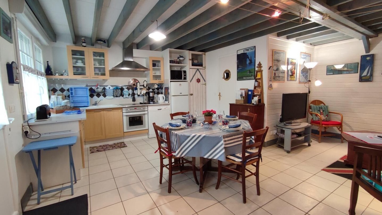 Photo of Kitchen in Saint-Leonard