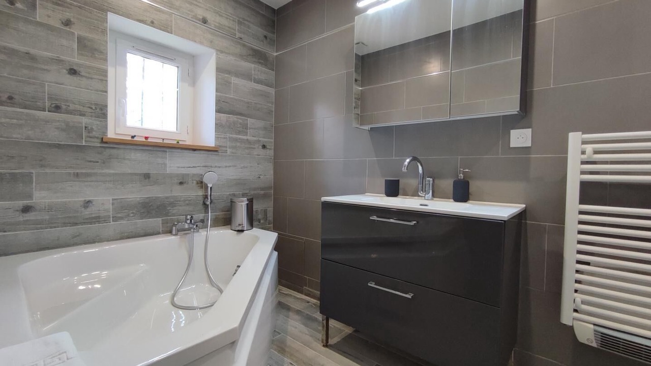 Photo of Bathroom in Drosay