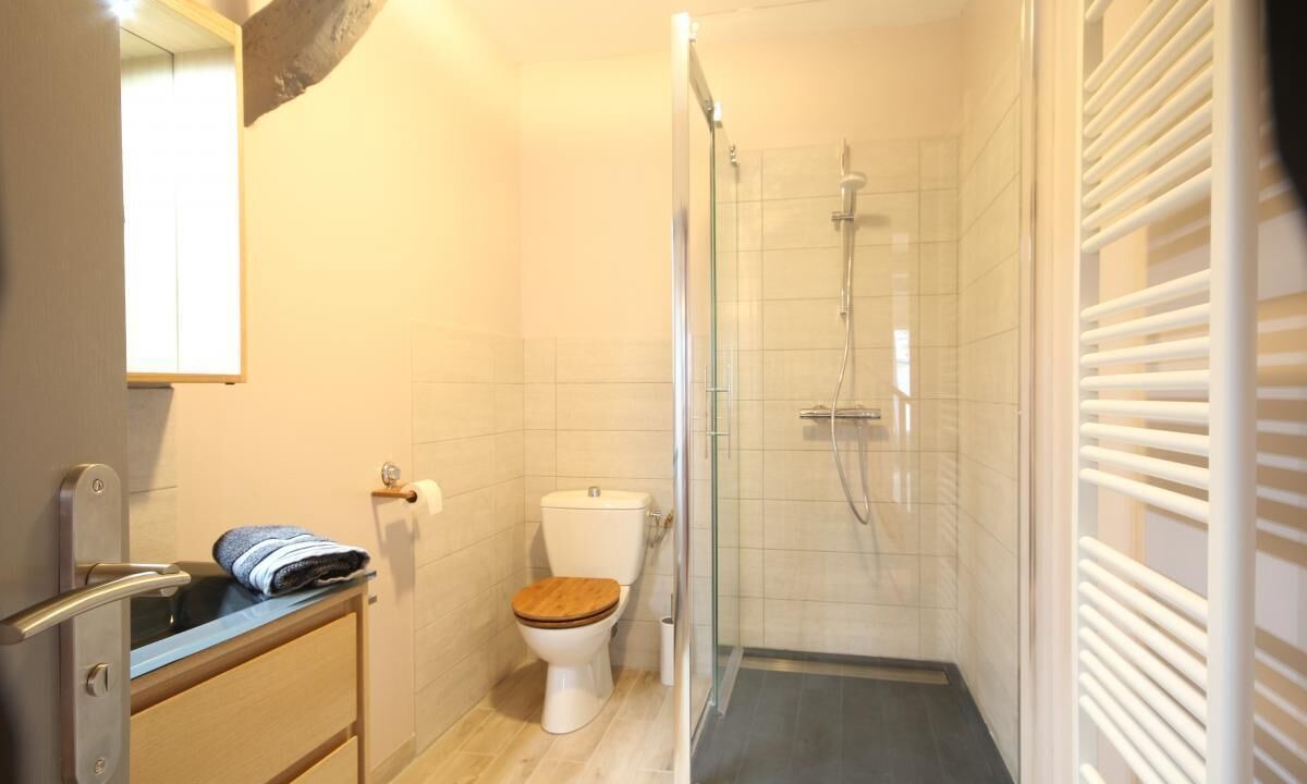 Photo of Bathroom in Villainville