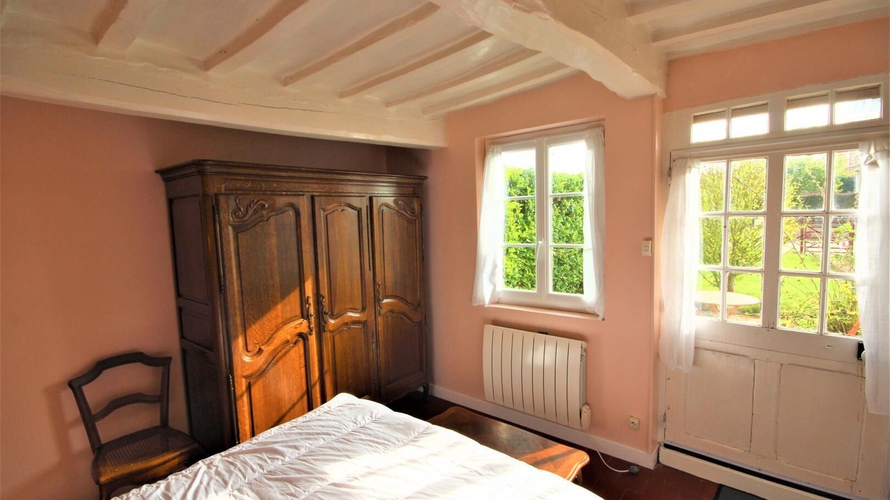 Photo of Bedroom in Gruchet-Saint-Simeon