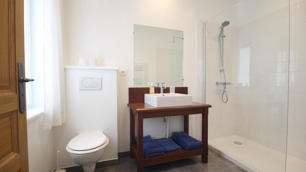 Photo of Bathroom in Doudeville