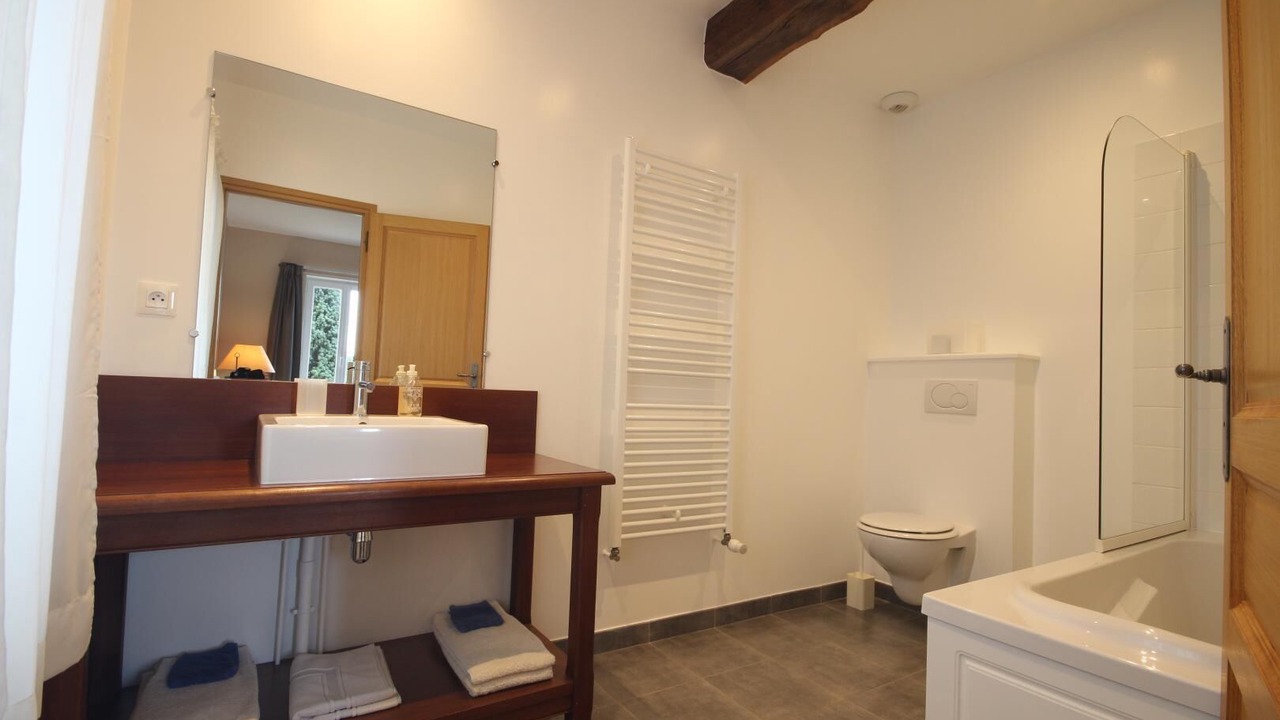Photo of Bathroom in Doudeville