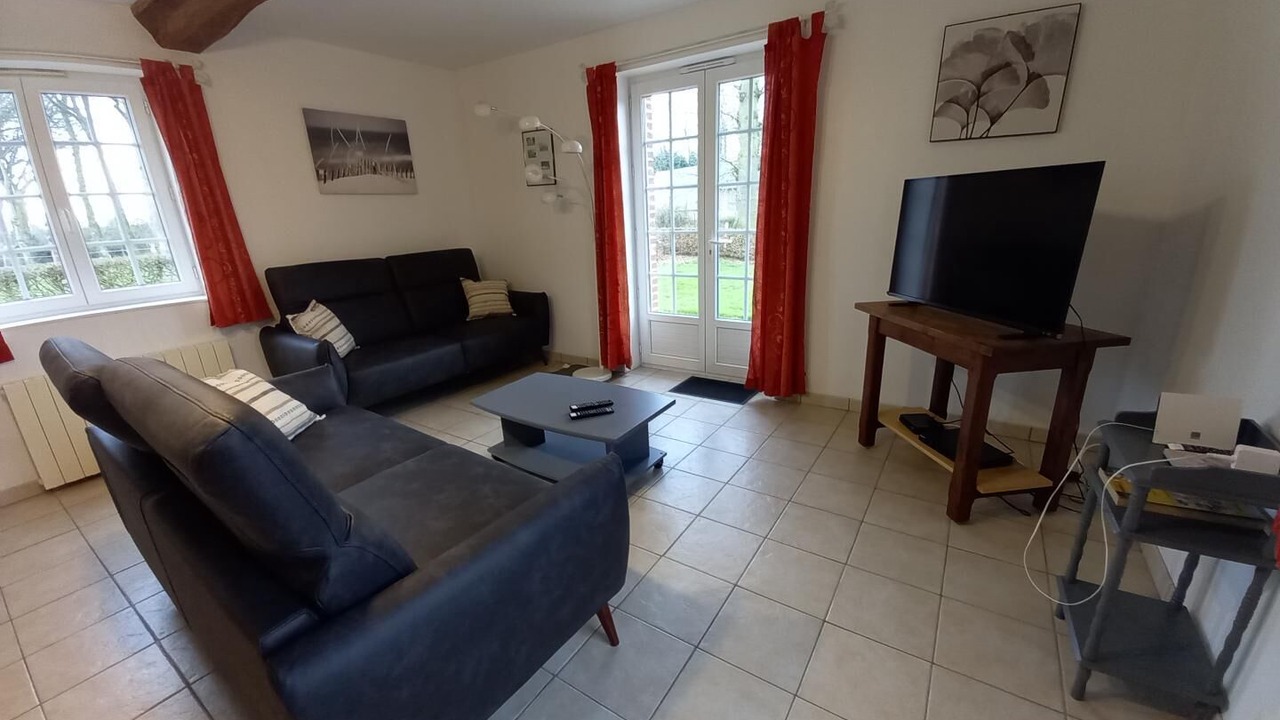 Photo of Livingroom in Theuville-aux-Maillots