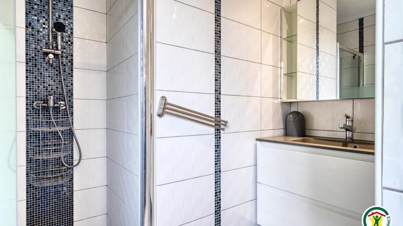 Photo of Bathroom in Neufchatel-en-Bray
