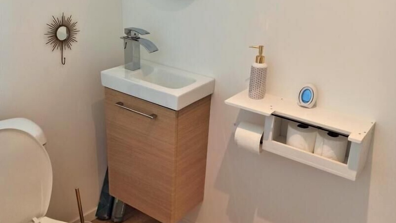 Photo of Bathroom in La Chapelle-du-Bourgay
