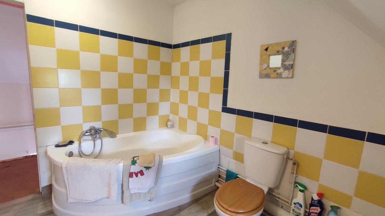 Photo of Bathroom in Fresne-le-Plan