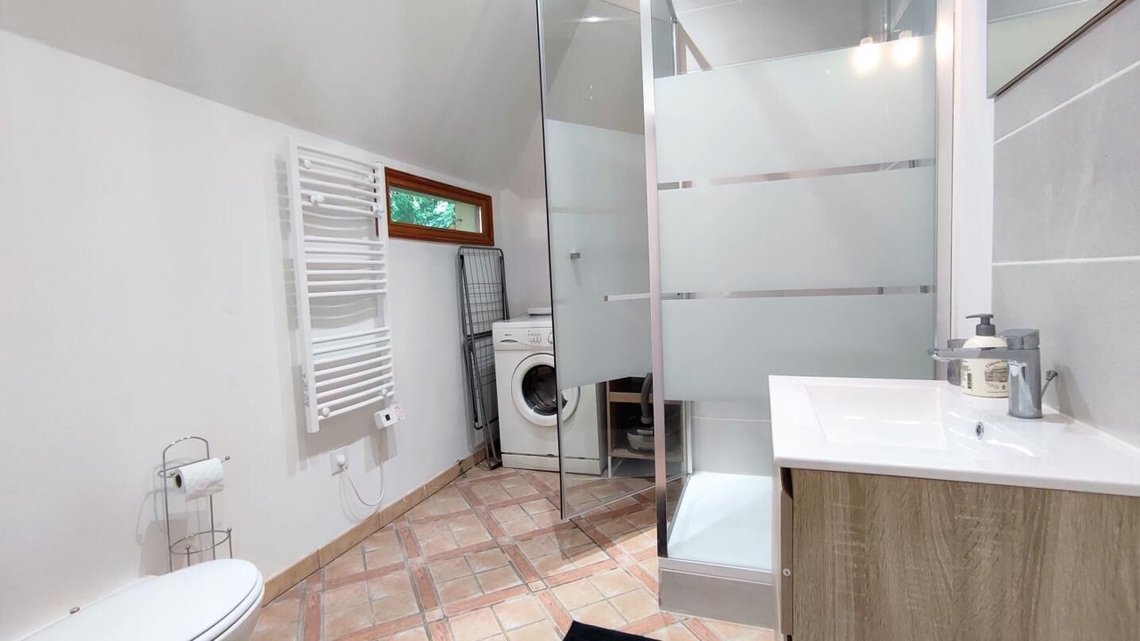 Photo of Bathroom in Eu