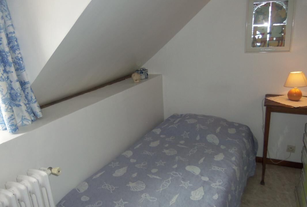 Photo of Bedroom in Villainville