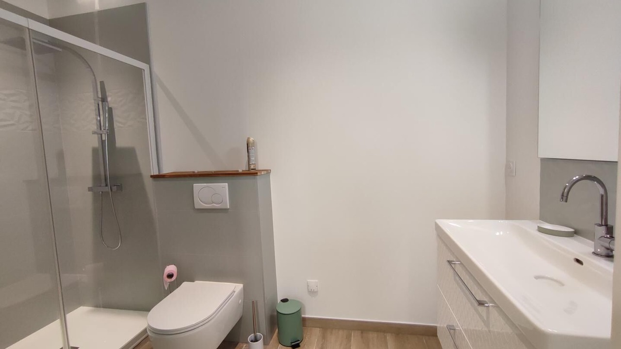 Photo of Bathroom in Saint-Martin-du-Manoir