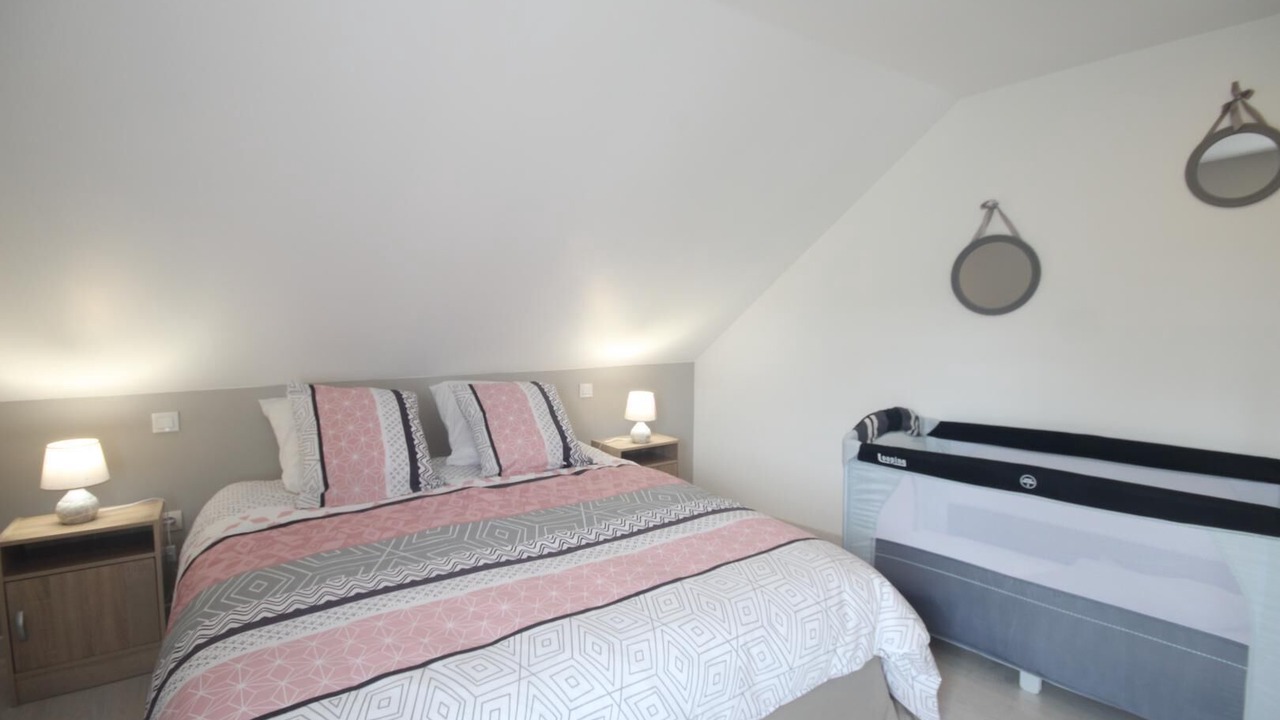 Photo of Bedroom in Sept-Meules
