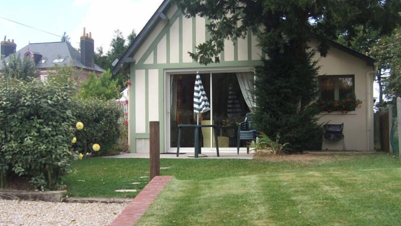 Photo of Outdoor in Theuville-aux-Maillots