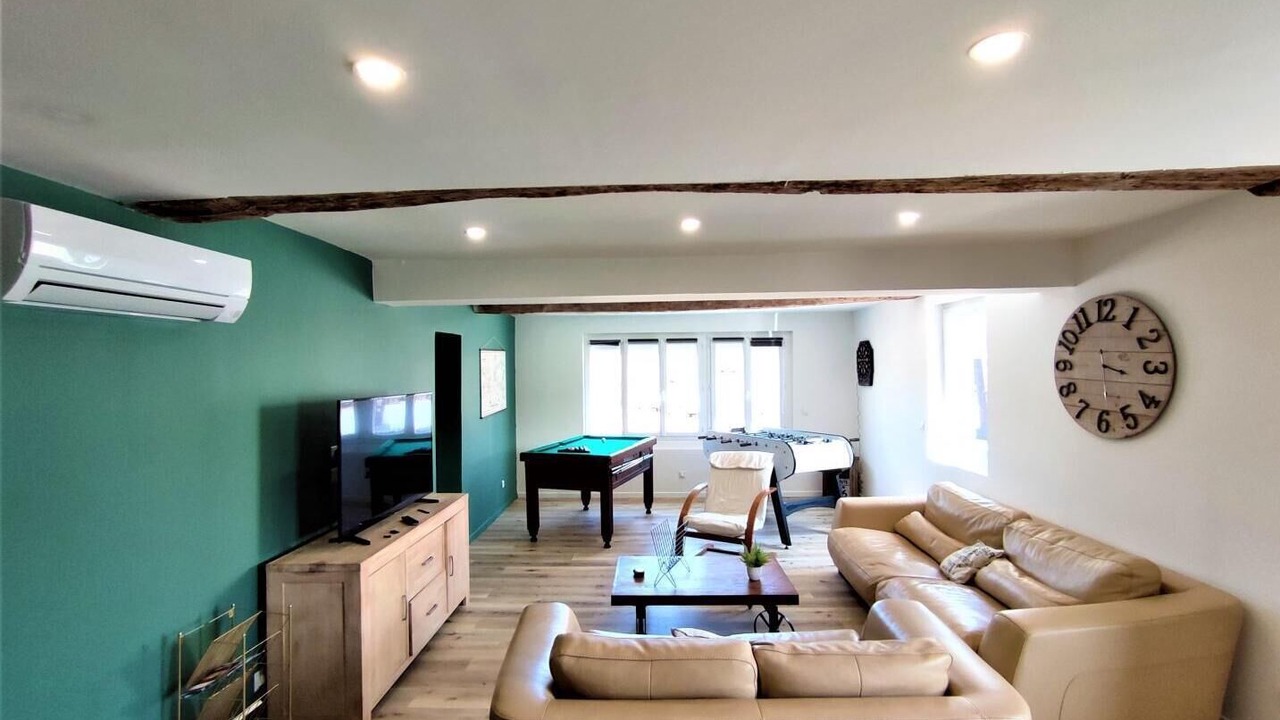 Photo of Livingroom in Bailly-en-Riviere
