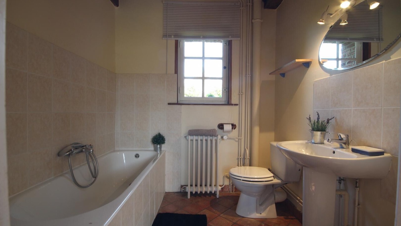 Photo of Bathroom in Cottevrard