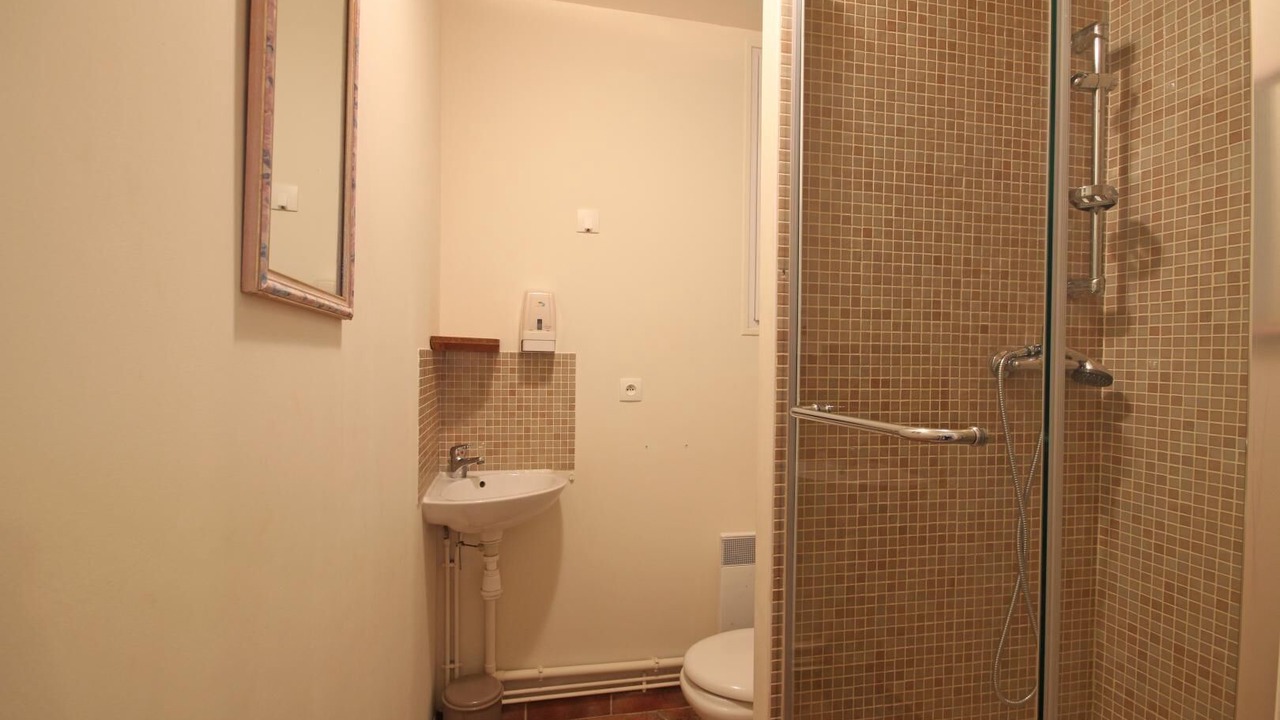 Photo of Bathroom in Aubermesnil-aux-Erables