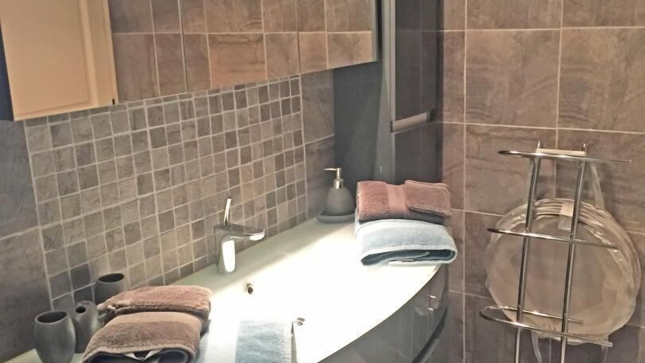 Photo of Bathroom in Saint-Martin-aux-Buneaux