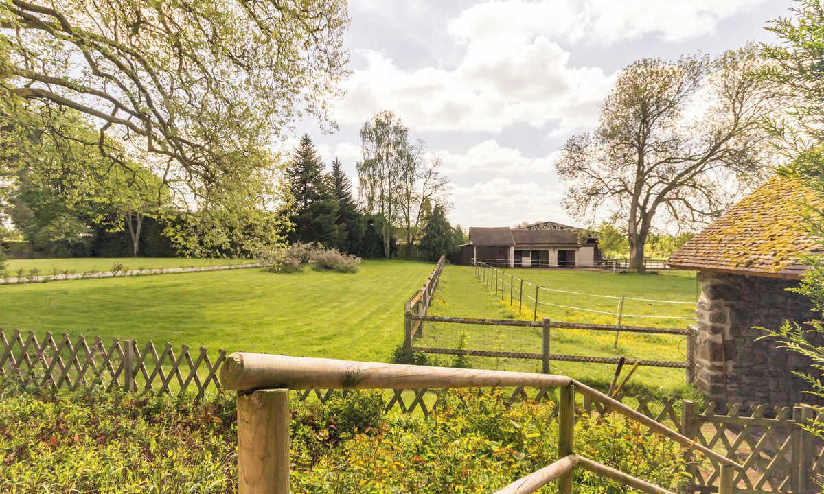 Photo of Outdoor in Cuy-Saint-Fiacre