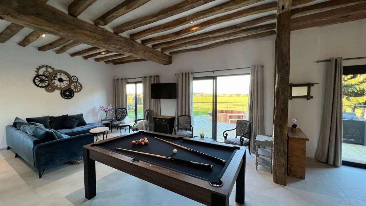 Photo of Livingroom in Saint-Denis-le-Thiboult