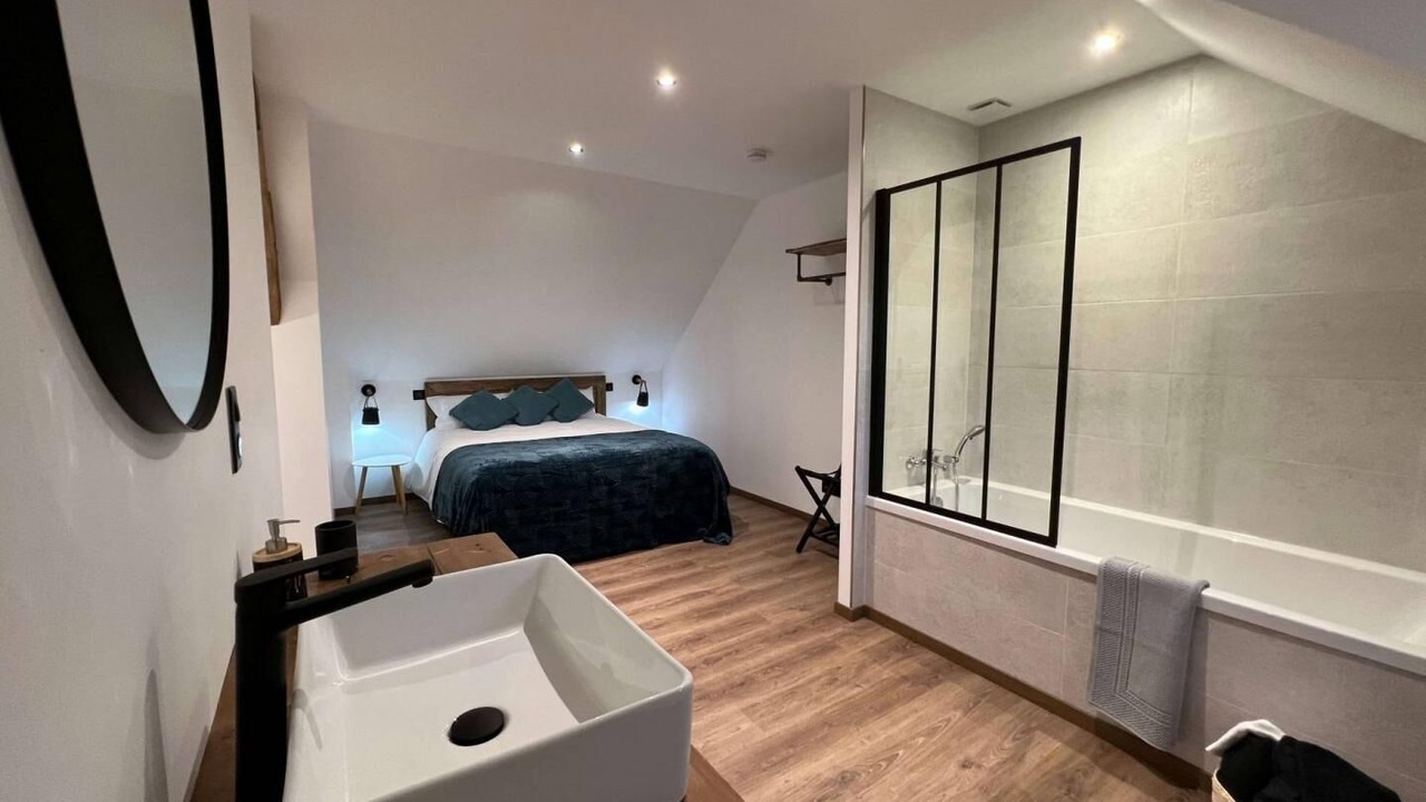 Photo of Bedroom in Saint-Denis-le-Thiboult