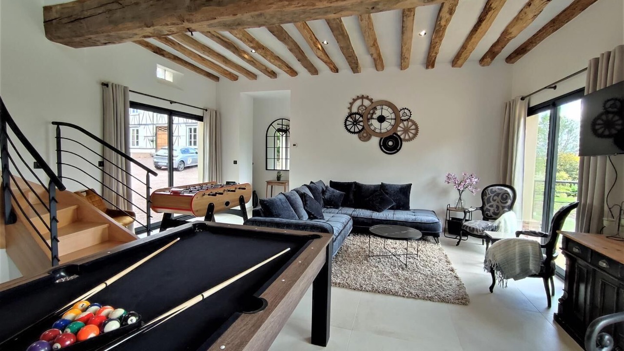 Photo of Livingroom in Saint-Denis-le-Thiboult
