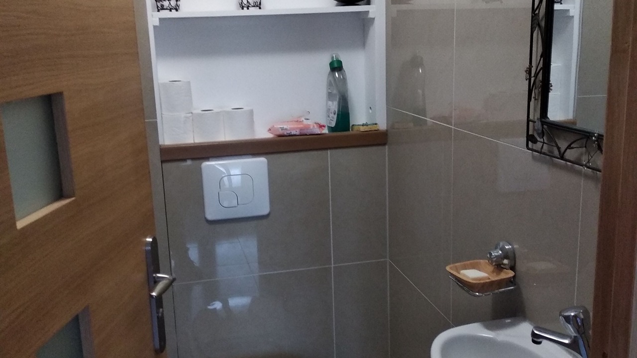 Photo of Bathroom in Lanans