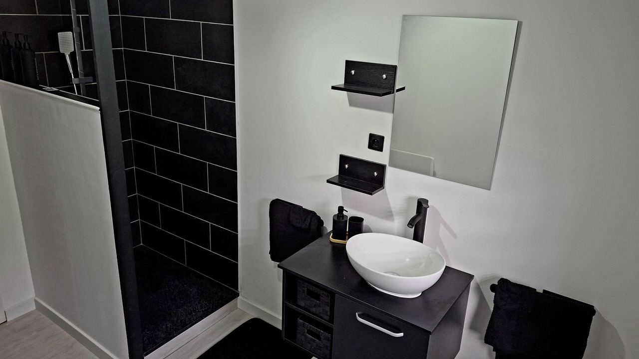 Photo of Bathroom in Aulnoye-Aymeries