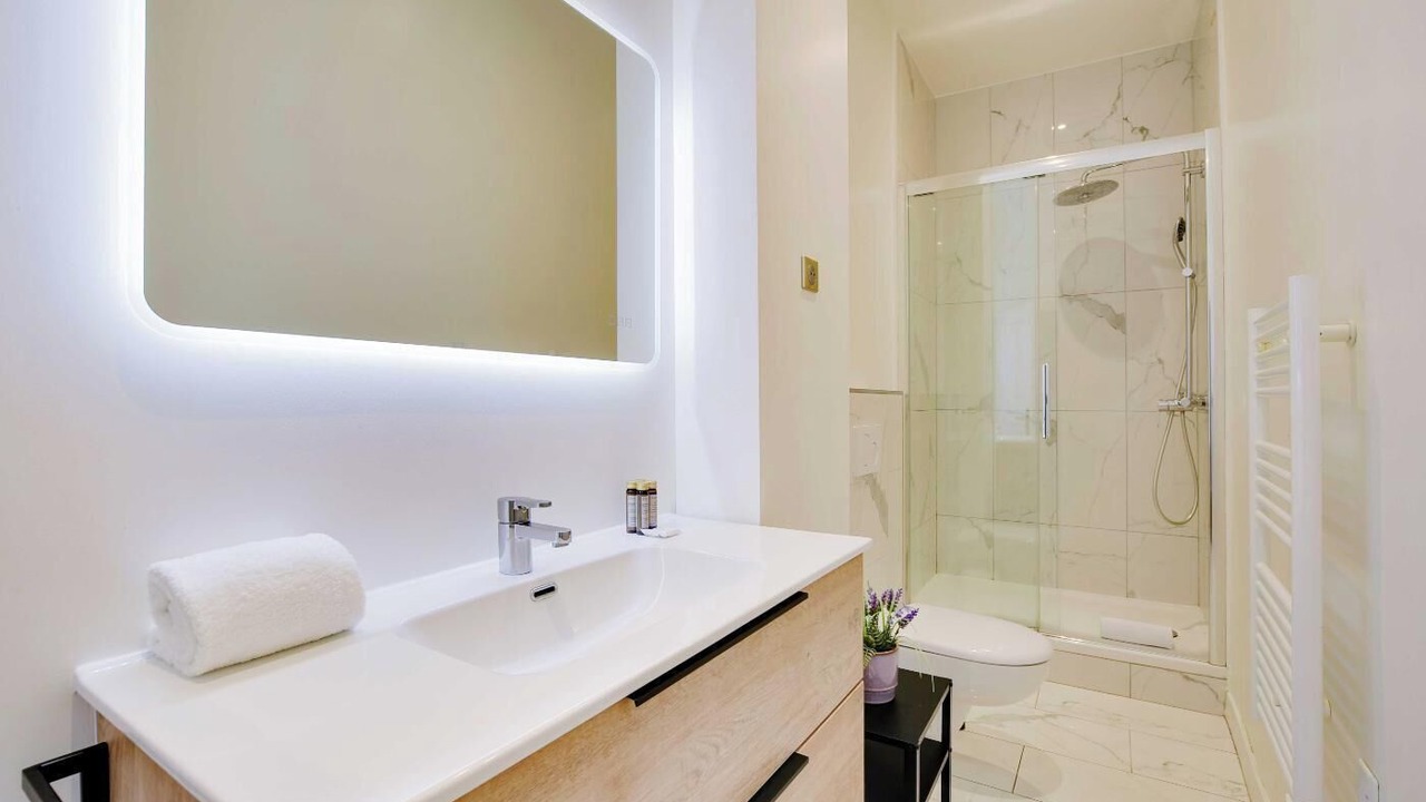 Photo of Bathroom in Quartier du Mail