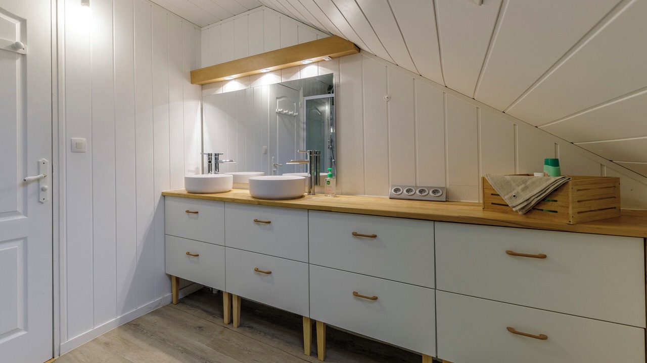 Photo of Bathroom in Celon
