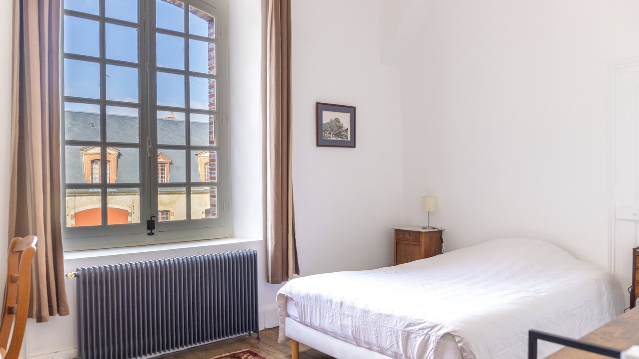 Photo of Bedroom in Saint-Fargeau